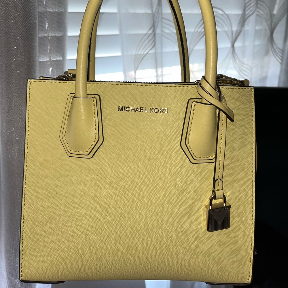 Yellow Michael Kors, Crossbody